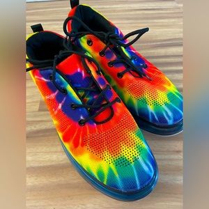 Cape Robbin Burst tie dye sneaker women’s 11 rainbow shoe